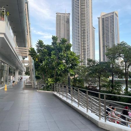 마닐라 The Serene Escape Rockwell Makati City View 1Br 아파트 외부 사진