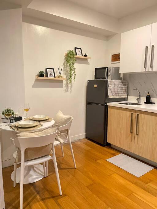 마닐라 The Serene Escape Rockwell Makati City View 1Br 아파트 외부 사진