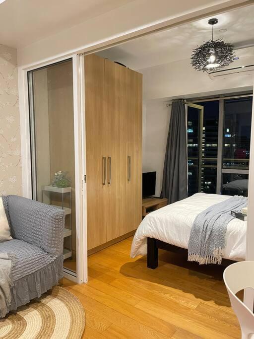 마닐라 The Serene Escape Rockwell Makati City View 1Br 아파트 외부 사진