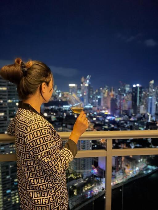 마닐라 The Serene Escape Rockwell Makati City View 1Br 아파트 외부 사진