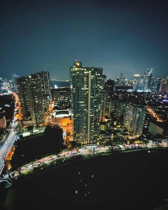 마닐라 The Serene Escape Rockwell Makati City View 1Br 아파트 외부 사진