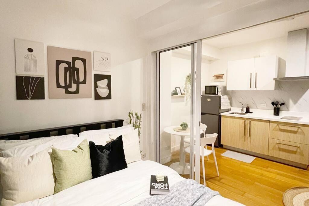 마닐라 The Serene Escape Rockwell Makati City View 1Br 아파트 외부 사진