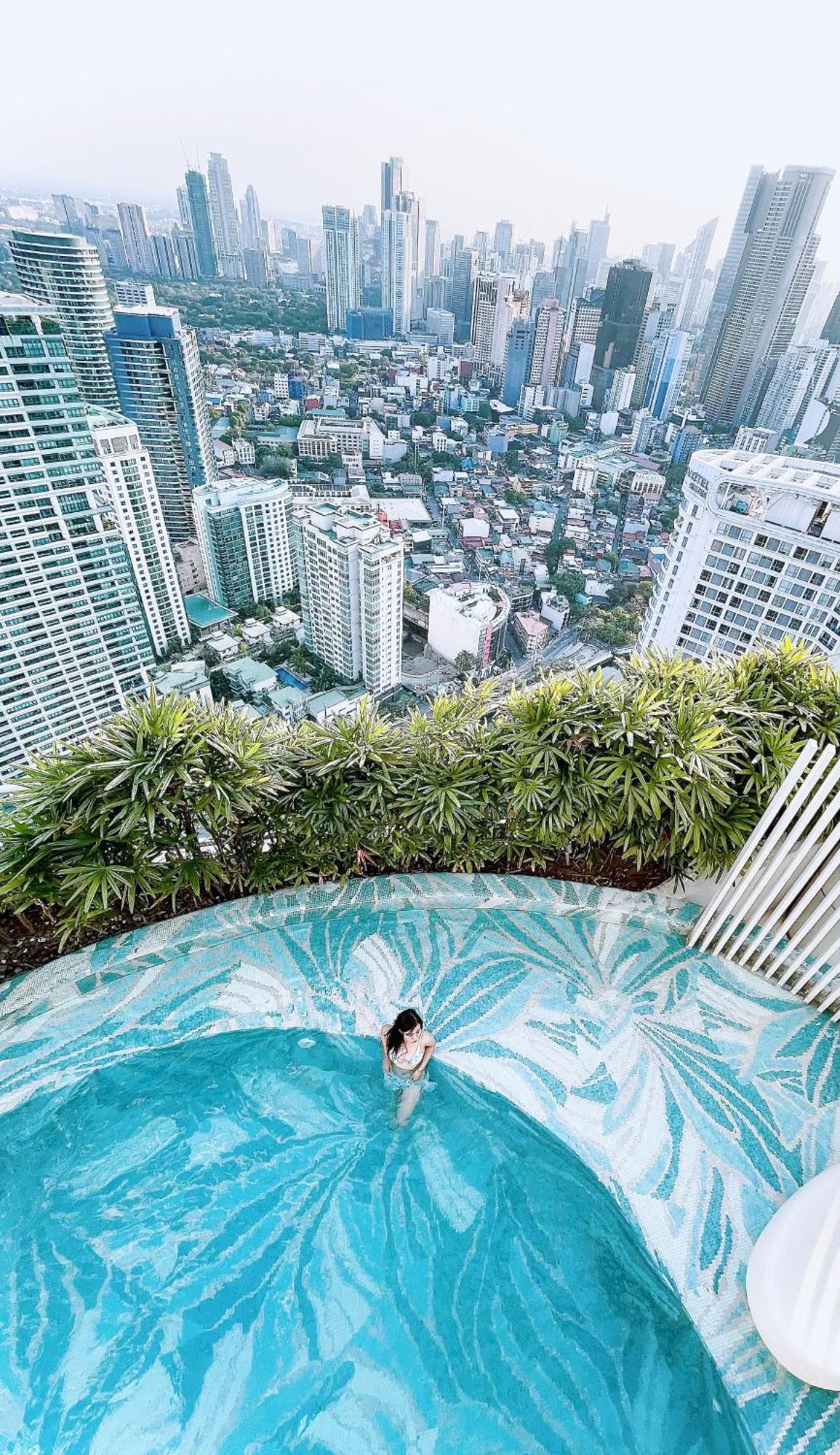 마닐라 The Serene Escape Rockwell Makati City View 1Br 아파트 외부 사진